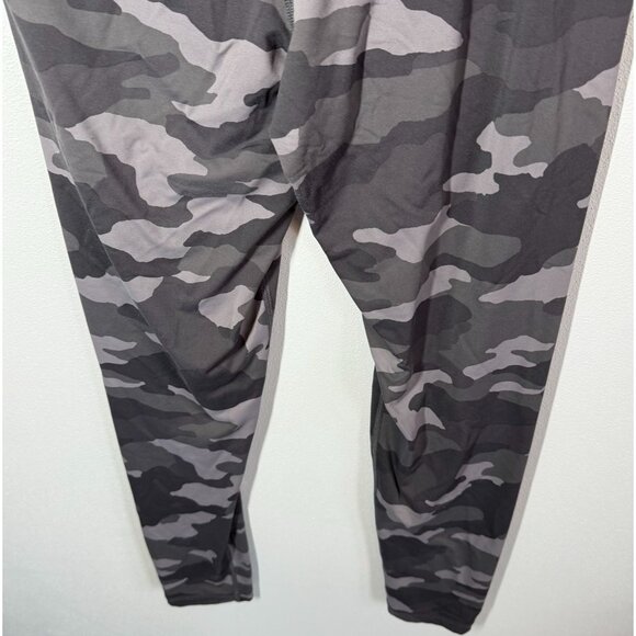 Aerie Womens Gray Camouflauge Full Length Leggings Size Large Athletic Yoga Run - Picture 6 of 9
